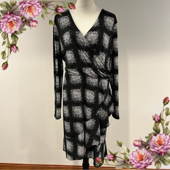 Covington Black and White Long Sleeve fake wrap Dress size extra large - Picture 1 of 14